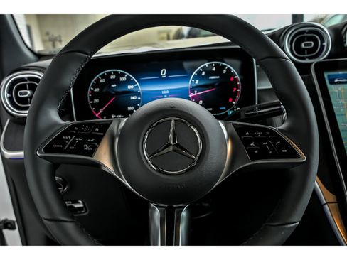 New 2026 Mercedes-Benz GLC 300 4MATIC image 12