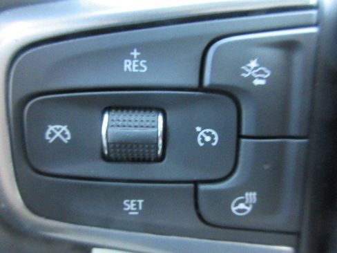 Used 2023 Chevrolet Tahoe Z71 w/ Luxury Package image 23