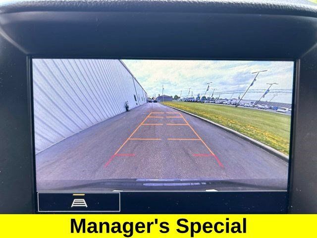 Used 2024 GMC Terrain SLE w/ Driver Convenience Package FWD image 26