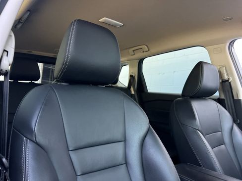 Used 2026 Nissan Rogue SL AWD/4WD image 18