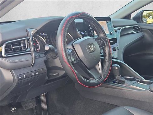Used 2023 Toyota Camry SE FWD image 9