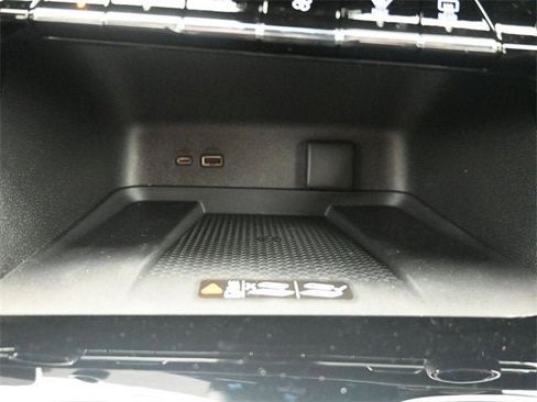 New 2026 Chevrolet Traverse Z71 w/ Driver Confidence Package image 32