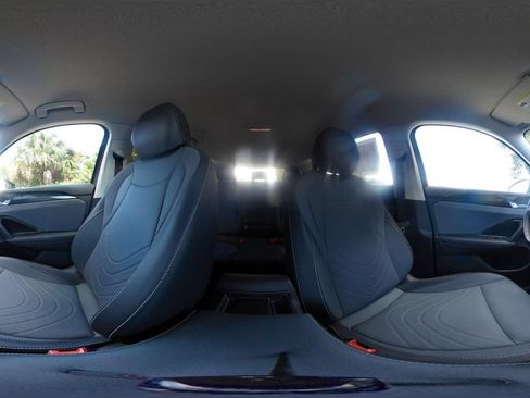 Used 2026 Volkswagen Tiguan SE FWD image 42