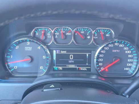 Used 2018 Chevrolet Silverado 1500 LT w/ All Star Edition AWD/4WD image 6