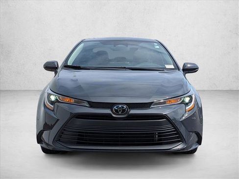 Used 2024 Toyota Corolla LE FWD image 2