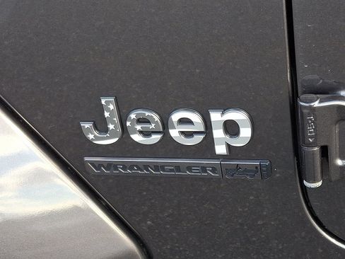 Used 2021 Jeep Wrangler Unlimited Sport image 30