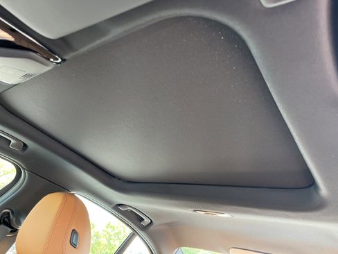 New 2025 BMW 330i Sedan w/ M Sport Package image 18