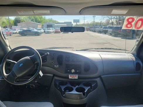 Used 2008 Ford E-150 and Econoline 150 Wagon RWD image 6