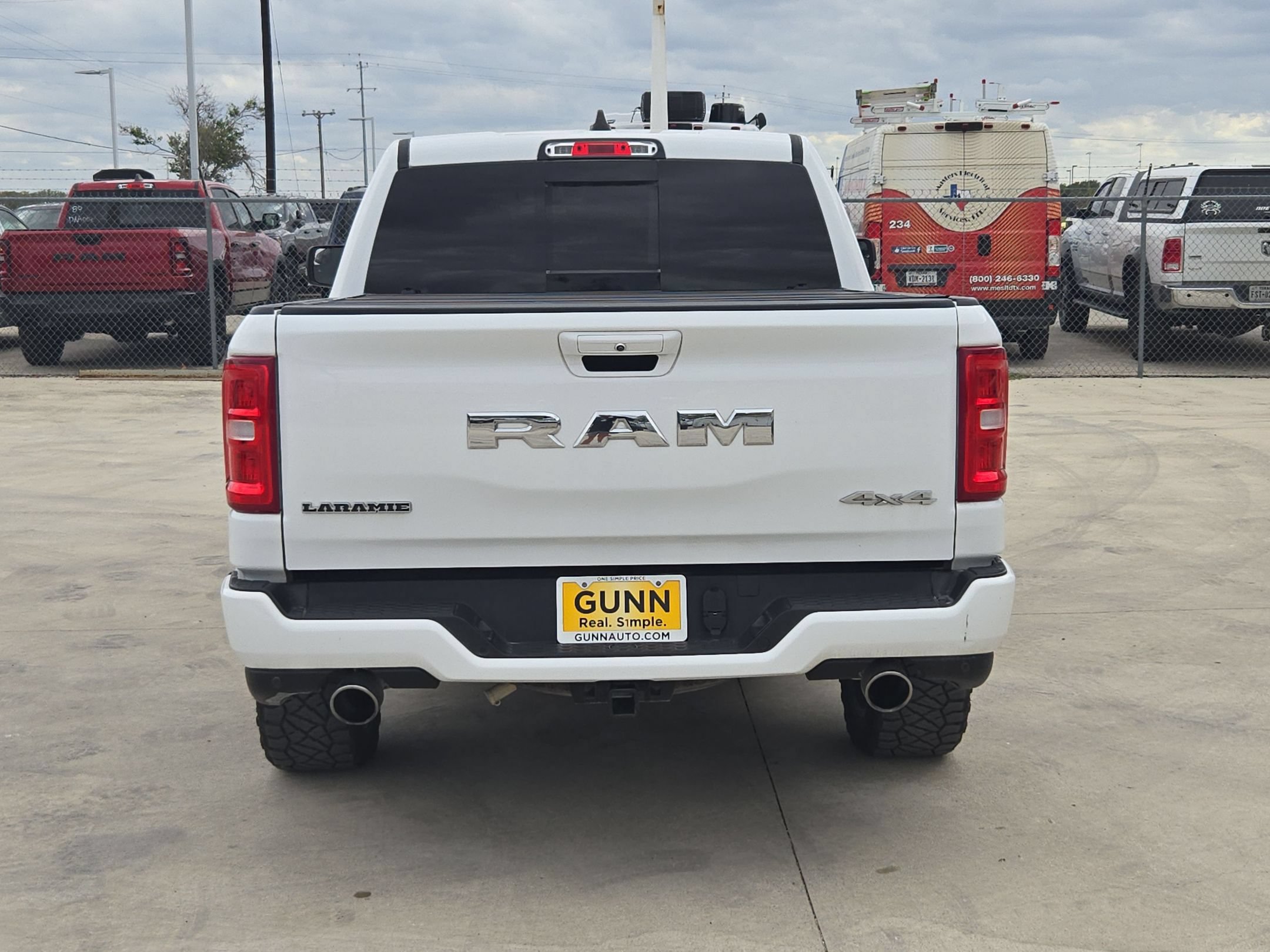 Used 2025 RAM 1500 Laramie w/ Laramie Southwest Edition AWD/4WD image 4