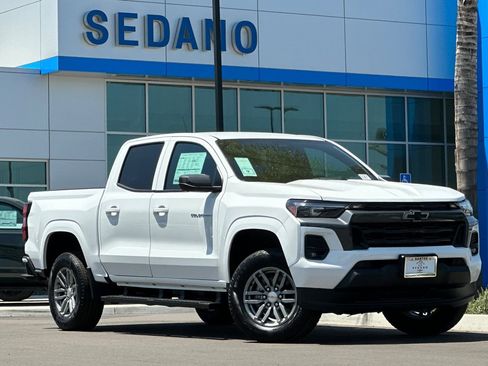 New 2026 Chevrolet Colorado LT RWD image 2