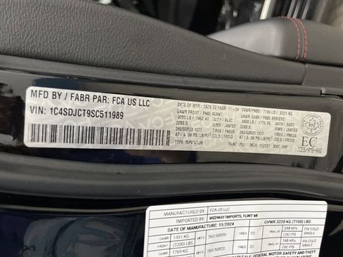 Used 2025 Dodge Durango R/T image 43