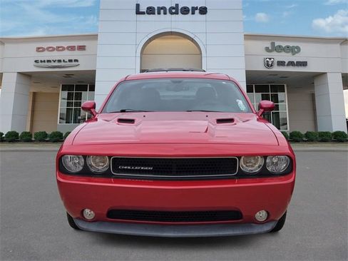 Used 2012 Dodge Challenger SXT Plus image 2