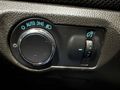 Used 2015 Chevrolet Cruze LT FWD image 20