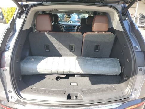 Used 2019 Buick Enclave Avenir image 13