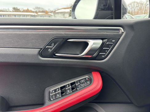 Used 2021 Porsche Macan GTS image 13