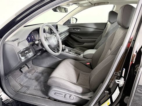 Used 2024 Honda Accord EX image 29