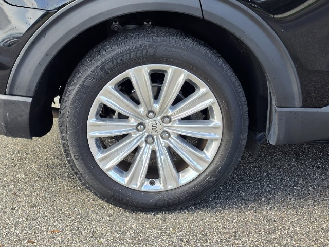 Used 2024 Ford Explorer King Ranch w/ Technology Package RWD image 5