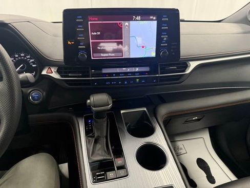 Used 2024 Toyota Sienna XSE w/ XSE Plus Package image 20