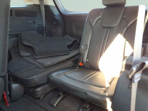 Used 2024 Kia Sorento S image 26