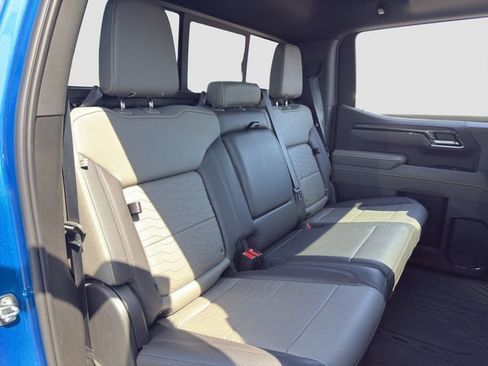 Used 2022 Chevrolet Silverado 1500 ZR2 image 18