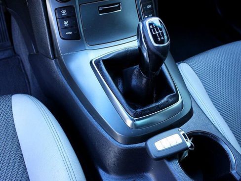 Used 2016 Hyundai Genesis 3.8 image 11