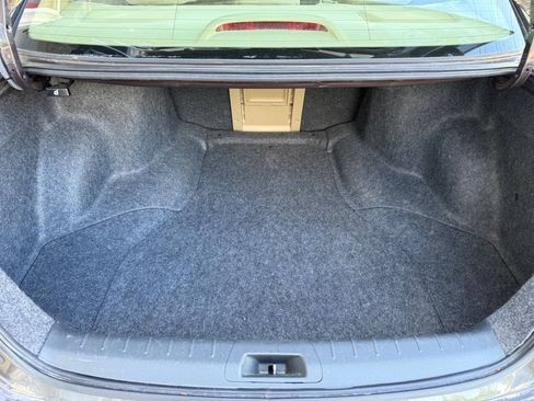 Used 2011 Honda Accord LX image 17