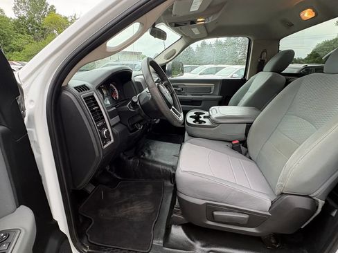 Used 2018 RAM 2500 Tradesman w/ Chrome Appearance Group AWD/4WD image 14