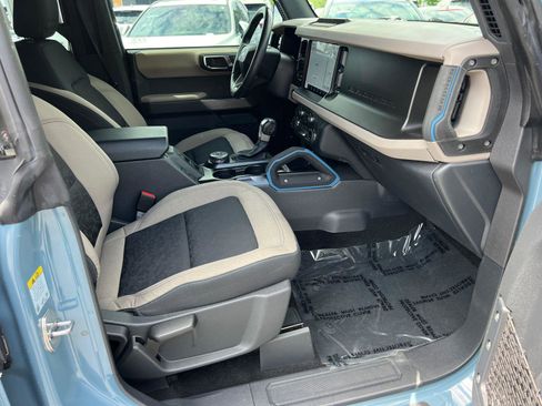 Used 2022 Ford Bronco Wildtrak AWD/4WD image 14