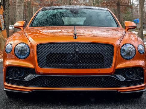 Used 2024 Bentley Flying Spur W12 image 13