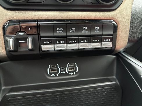 Used 2022 RAM 3500 Laramie image 42