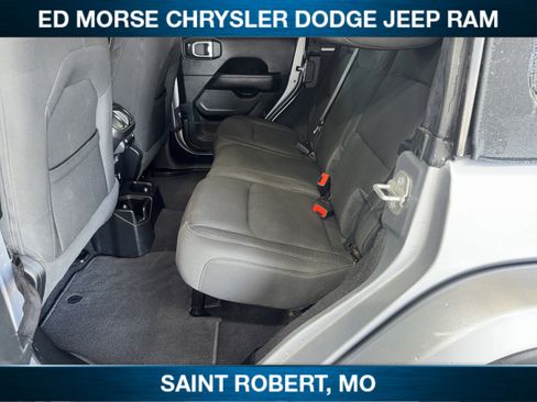 Used 2021 Jeep Wrangler Unlimited Sahara AWD/4WD image 12