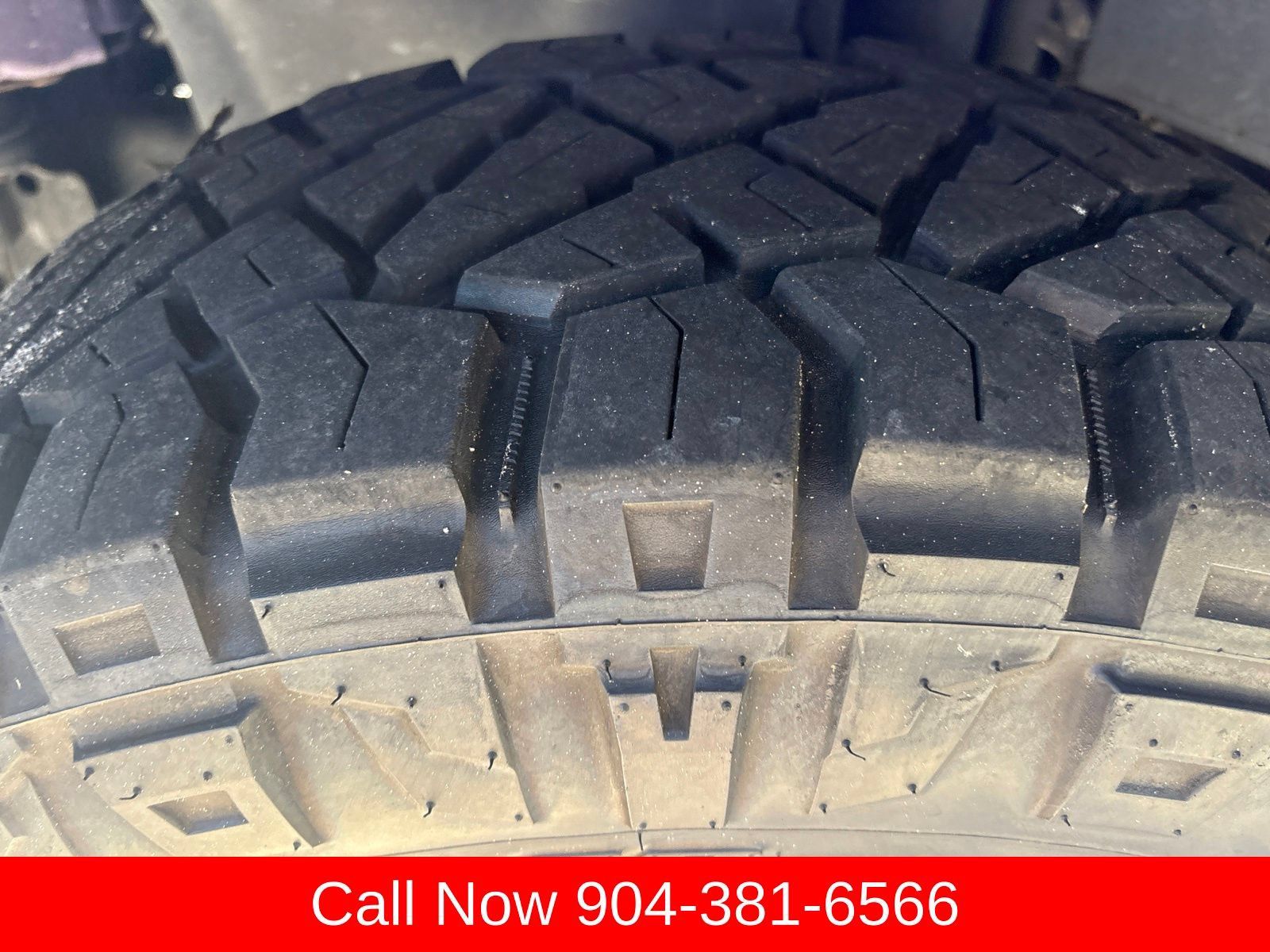 Used 2016 Jeep Wrangler Unlimited Sahara AWD/4WD image 13