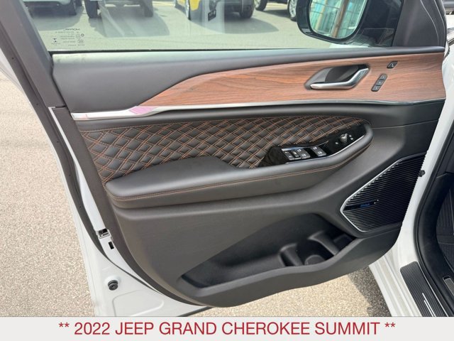 Certified 2022 Jeep Grand Cherokee Summit w/ Adv Protech Group IV AWD/4WD image 40