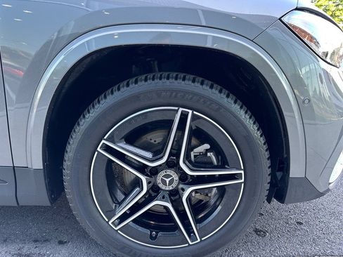 Used 2025 Mercedes-Benz GLA 250 4MATIC image 17