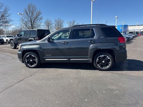 Used 2017 GMC Terrain SLE w/ Nightfall Package image 9