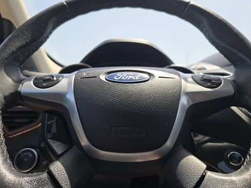 Used 2015 Ford Escape Titanium AWD/4WD image 25
