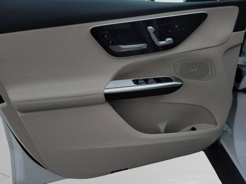 Certified 2026 Mercedes-Benz GLC 300 image 18