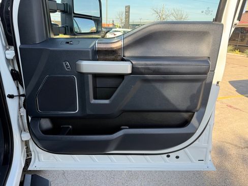Used 2022 Ford F250 Lariat AWD/4WD image 23