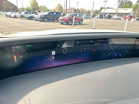 New 2026 Lincoln Nautilus Reserve AWD/4WD image 12