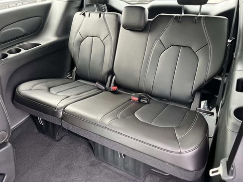 New 2026 Chrysler Voyager LX FWD image 15