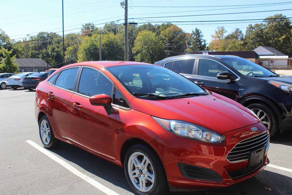 Used 2018 Ford Fiesta SE FWD image 3