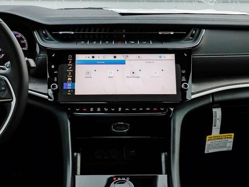 New 2026 Jeep Grand Cherokee Altitude image 16