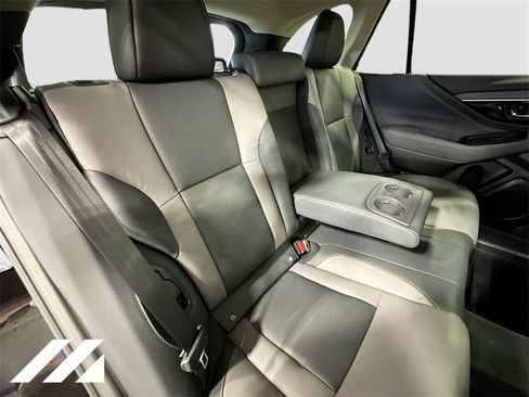 Certified 2025 Subaru Outback Onyx Edition image 29