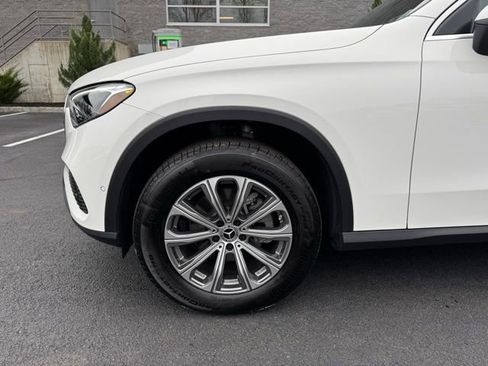 Used 2026 Mercedes-Benz GLC 300 4MATIC image 9