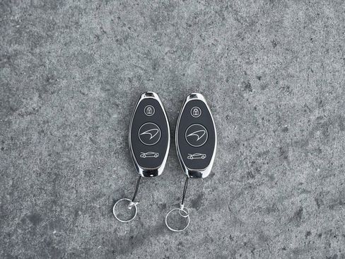 Used 2026 McLaren 750S Spider image 74