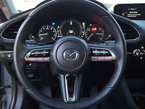 Used 2022 MAZDA MAZDA3 s image 10