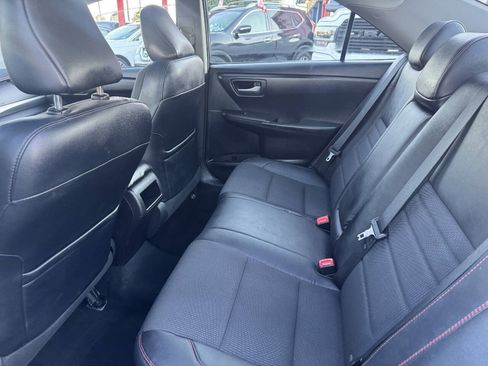 Used 2017 Toyota Camry SE FWD image 18