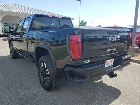 Used 2025 GMC Sierra 3500 Denali Ultimate AWD/4WD image 3