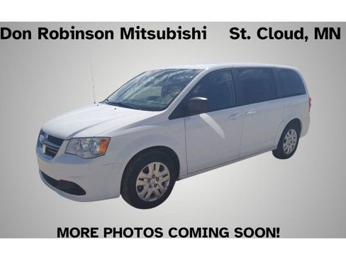 Used 2018 Dodge Grand Caravan SE w/ UConnect Hands-Free Group FWD image 1