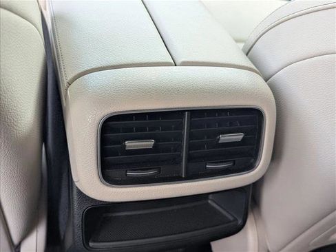 Certified 2024 Mercedes-Benz GLE 450 4MATIC image 18